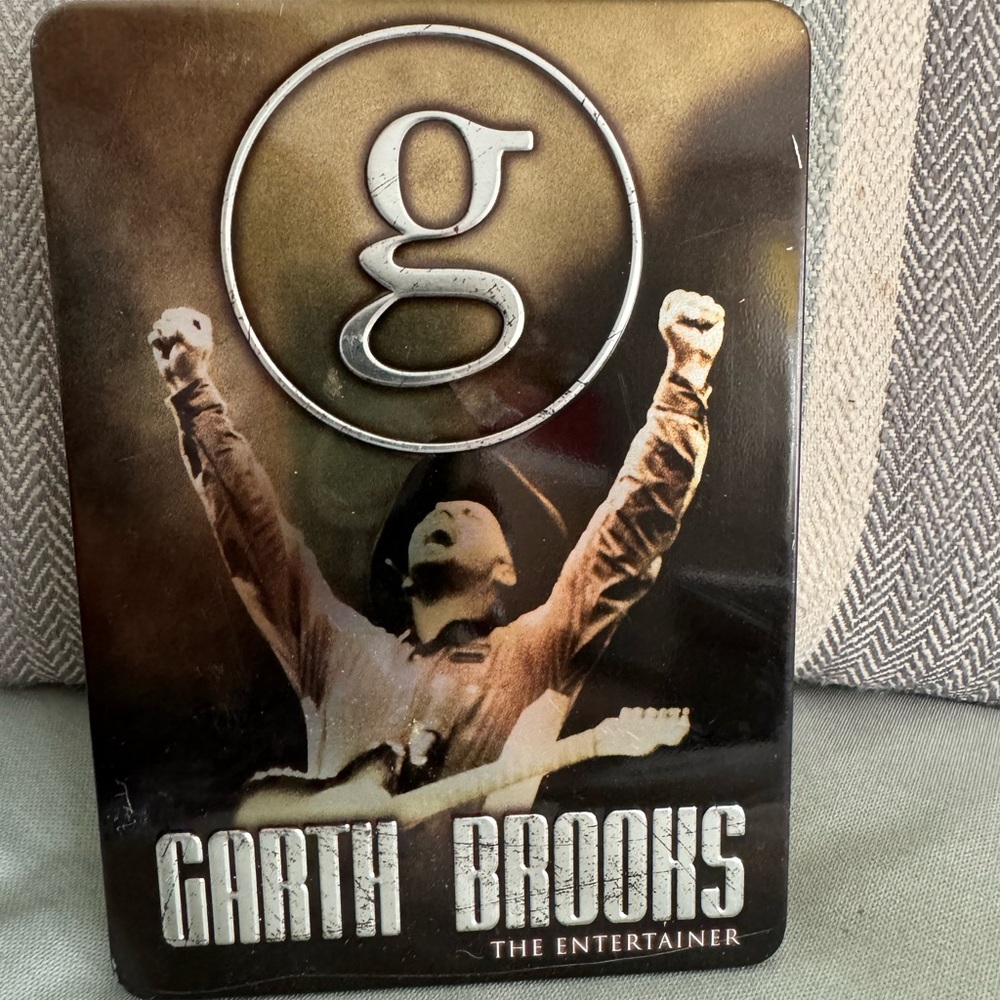 Garth Brooks - The Entertainer DVD 2006 5-Disc set Only 1 CD has been played